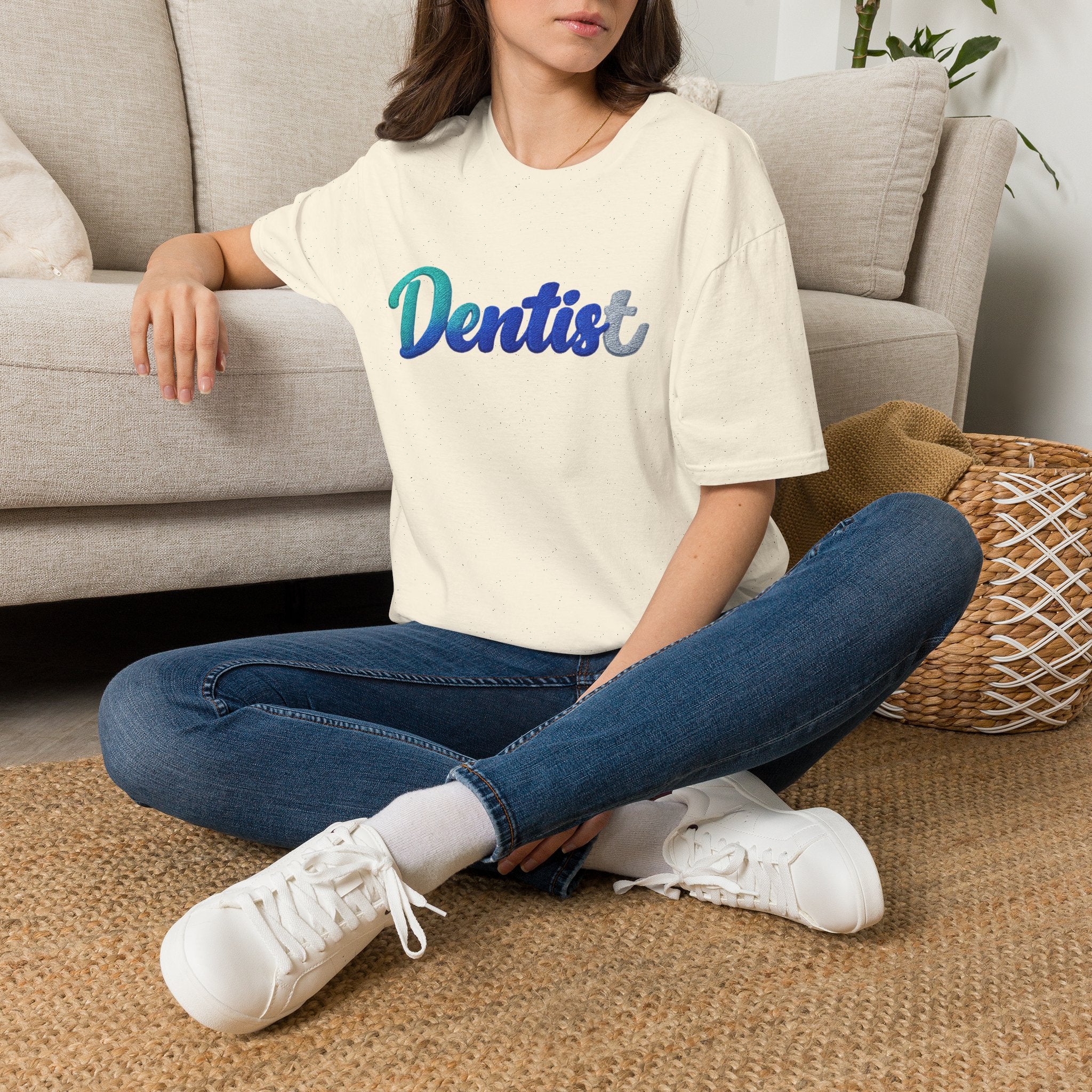Dentist T-Shirt — Gradient Script Dental Tee for Hygienists & Dentists